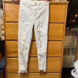 American Eagle white skinny ripped ankle jeans